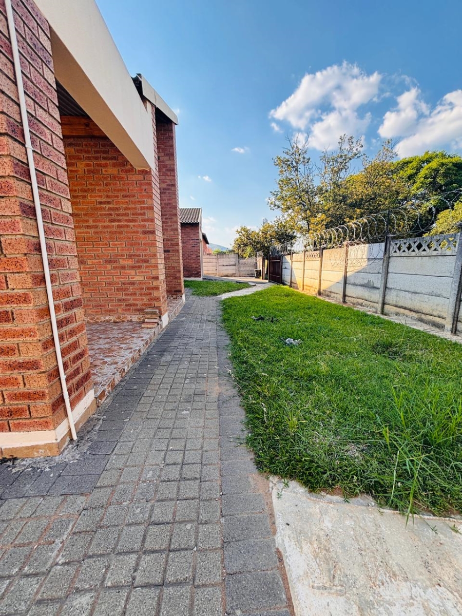 3 Bedroom Property for Sale in Protea Park North West